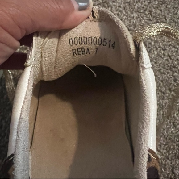 Shu Shop Womens Reba Pre Distressed Fashion Platform Sneakers size 7 - Picture 7 of 7